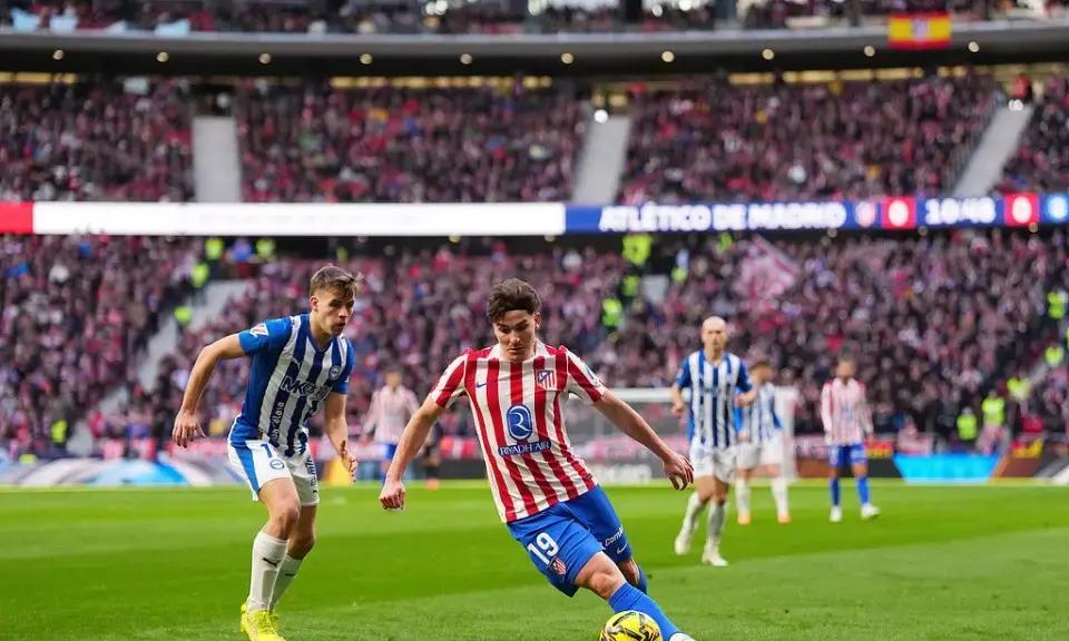 切尔西主场失利，遭遇马德里竞技强势(切尔西主场失利,遭遇马德里竞技强势球员)